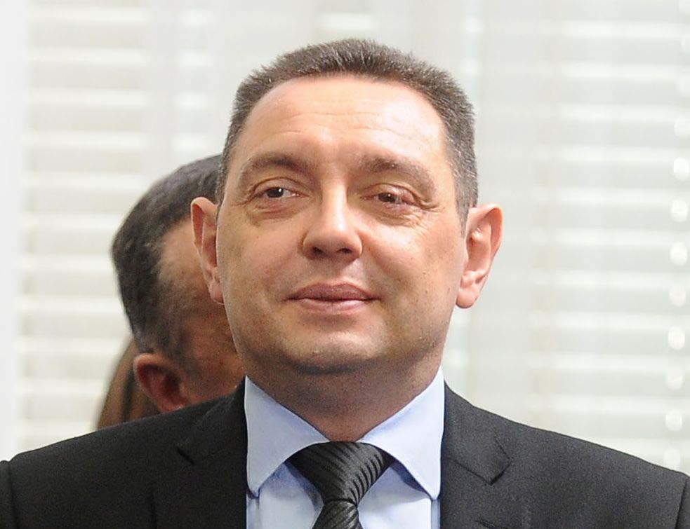 ОСТАВИТЕ ЧОВЕКА НА (ТЕТКА) МИРУ: Повереник сматра да би било добро да се објасни разлог ОДБАЦИВАЊА кривичне пријаве против МИНИСТРА ВУЛИНА 